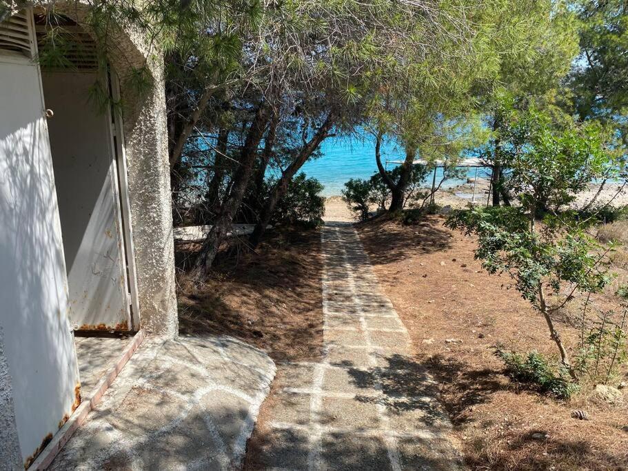 Retreat Villa By The Sea With Pool In Porto Heli Exterior photo