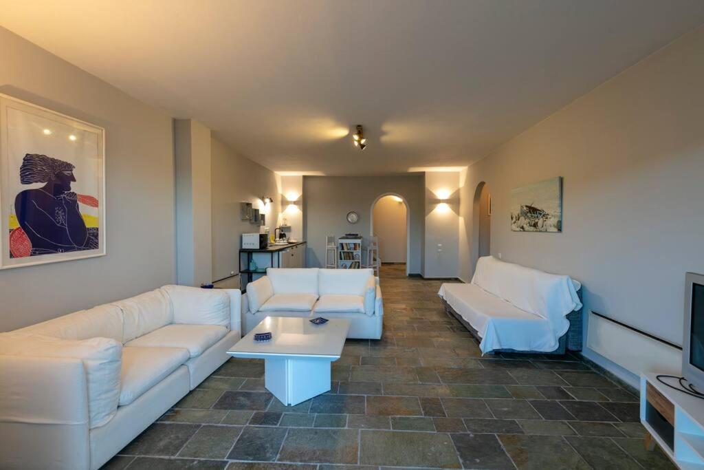 Retreat Villa By The Sea With Pool In Porto Heli Exterior photo